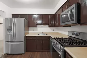 89 Stockton Ct, Parsippany, NJ 07950 - Photo 4