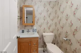 89 Stockton Ct, Parsippany, NJ 07950 - Photo 10