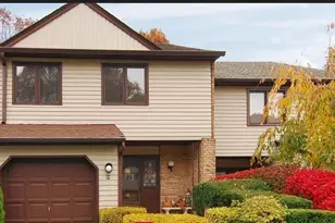 89 Stockton Ct, Parsippany, NJ 07950 - Photo 2