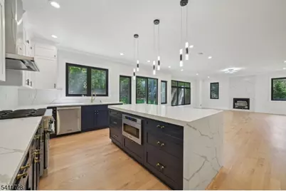 5 Foxcroft Drive, Livingston, NJ 07039 - Photo 8