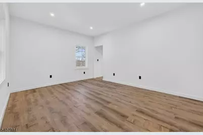 16 Valley View Dr, Rockaway Township, NJ 07866 - Photo 10