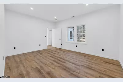 16 Valley View Dr, Rockaway Township, NJ 07866 - Photo 8