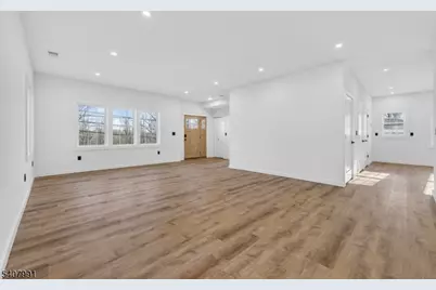 16 Valley View Dr, Rockaway Township, NJ 07866 - Photo 12