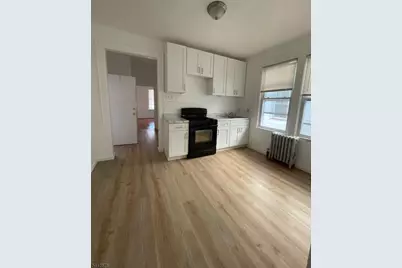 305 Kerrigan Blvd #2R, Newark, NJ 07106 - Photo 1