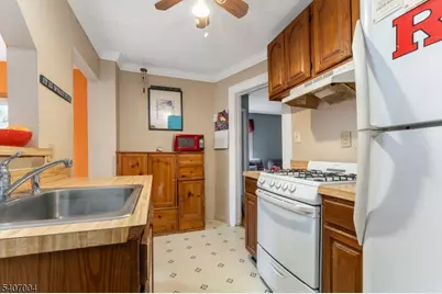 219 Gertrude Ter, Dunellen, NJ 08812 - Photo 8