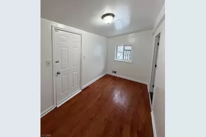 7-9 Evergreen Ave, Newark, NJ 07114 - Photo 8