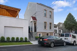 7 Martin St, Paterson, NJ 07501 - Photo 28