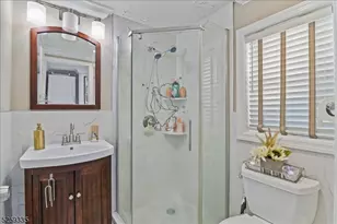 7 Martin St, Paterson, NJ 07501 - Photo 16