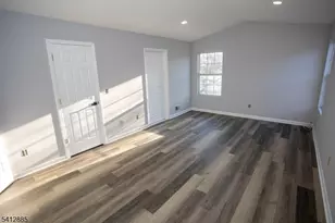 267 Perry Ave, Union Township, NJ 07083 - Photo 22