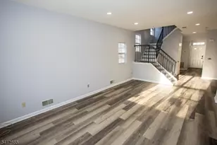 267 Perry Ave, Union Township, NJ 07083 - Photo 10