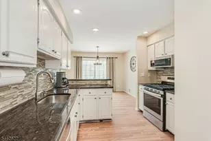 1 Weatherhill Rd, Hamburg, NJ 07419 - Photo 14