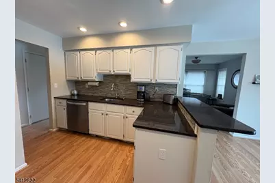 1 Weatherhill Rd, Hamburg, NJ 07419 - Photo 10