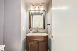 1 Weatherhill Rd, Hamburg, NJ 07419 - Photo 20