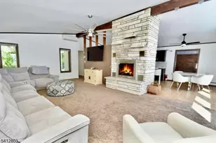 31 Deer Trail Lake Rd, Hardyston Township, NJ 07460 - Photo 2