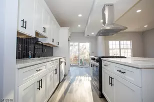 267 Perry Ave, Union Township, NJ 07083 - Photo 16