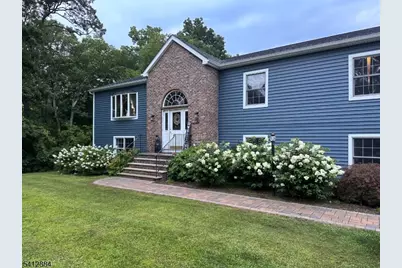 20 Oak St, Vernon, NJ 07422 - Photo 2