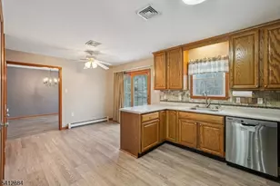 20 Oak St, Vernon, NJ 07422 - Photo 12