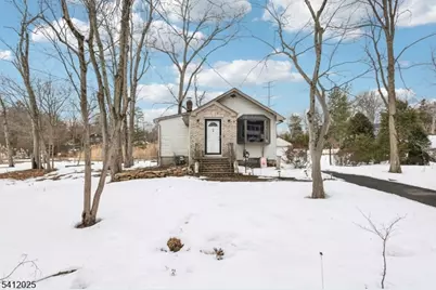 19 Honeyman Pl, Berkeley Heights Township, NJ 07922 - Photo 1