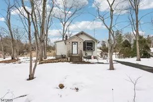 19 Honeyman Pl, Berkeley Heights Township, NJ 07922 - Photo 1