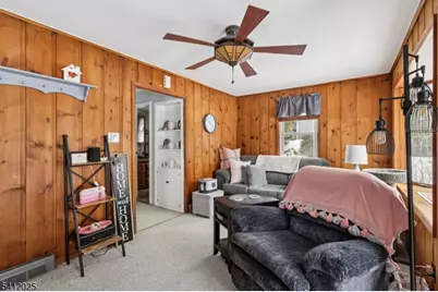 19 Honeyman Pl, Berkeley Heights Township, NJ 07922 - Photo 10