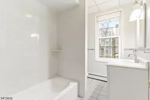 72 Lang St, Newark, NJ 07105 - Photo 6