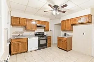 72 Lang St, Newark, NJ 07105 - Photo 4