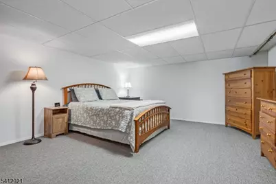 381 Dogwood Dr, Union Township, NJ 07083 - Photo 24