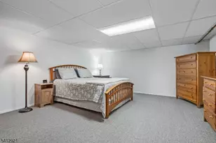 381 Dogwood Dr, Union Township, NJ 07083 - Photo 24