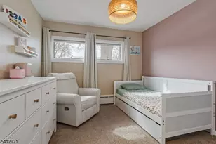 381 Dogwood Dr, Union Township, NJ 07083 - Photo 18