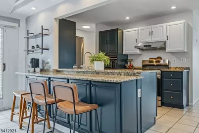 381 Dogwood Dr, Union Township, NJ 07083 - Photo 12