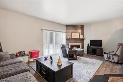 76 Hickory Way, Mount Arlington, NJ 07856 - Photo 4