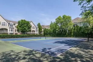 317 Kensington Ln, Livingston Twp., NJ 07039 - Photo 22