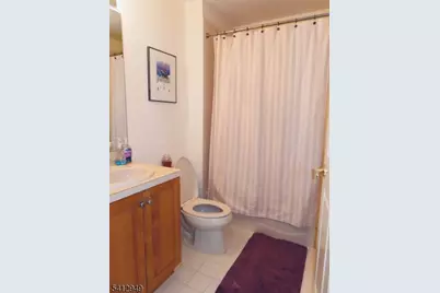 317 Kensington Ln, Livingston Twp., NJ 07039 - Photo 16