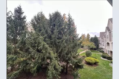 317 Kensington Ln, Livingston Twp., NJ 07039 - Photo 18