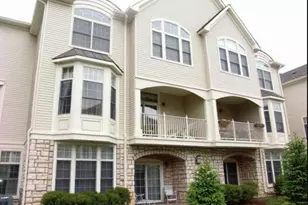 317 Kensington Ln, Livingston Twp., NJ 07039 - Photo 2