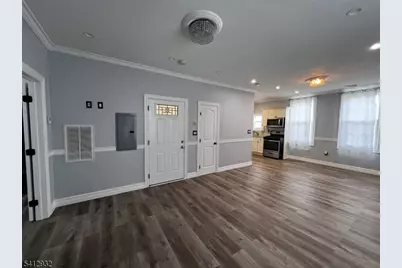 6115 Buchanan Pl #2, West New York, NJ 07093 - Photo 6