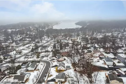 31 Ridge Ct, Cedar Grove, NJ 07009 - Photo 32