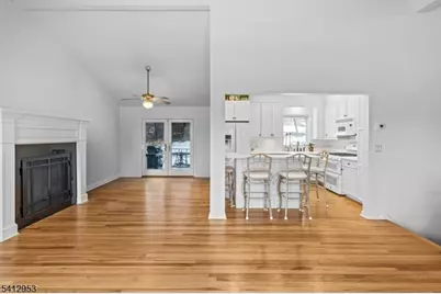 31 Ridge Ct, Cedar Grove, NJ 07009 - Photo 10