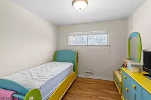 31 Ridge Ct, Cedar Grove, NJ 07009 - Photo 20