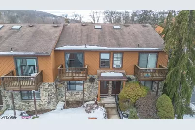 16G Brookside Hts #G, Wanaque, NJ 07465 - Photo 2