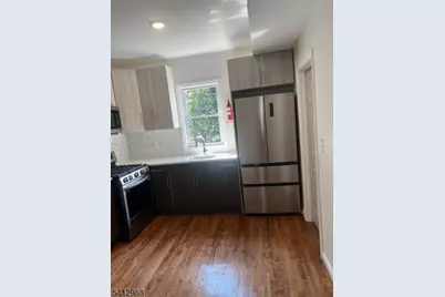54 Beverly St, Newark, NJ 07108 - Photo 16