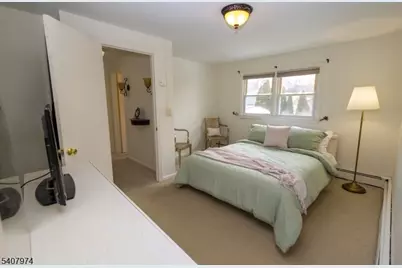 35 Rose Ter, Cedar Grove, NJ 07009 - Photo 12