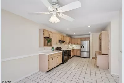 2401 Decatur Ct, Washington Township, NJ 07840 - Photo 10