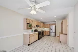 2401 Decatur Ct, Washington Township, NJ 07840 - Photo 10