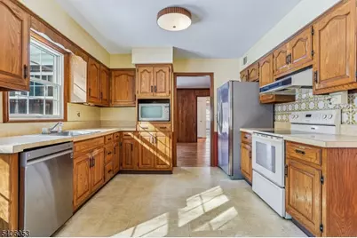 1 Mountain View Dr, Chester, NJ 07930 - Photo 10