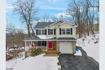 6 Flora Ave, Hopatcong, NJ 07874 - Photo 2