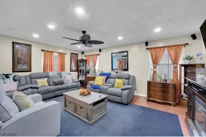 30 General Ln, Willingboro Twp., NJ 08046 - Photo 10