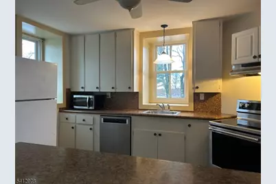 29 Old Franklin School Rd, Franklin Township, NJ 08867 - Photo 2