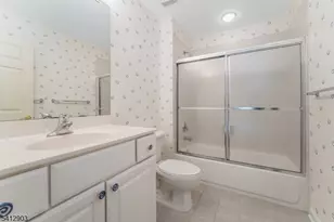 12 Republic Row, Franklin Township, NJ 08873 - Photo 28