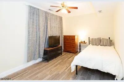 930 Cushing Pl, Plainfield City, NJ 07062 - Photo 30